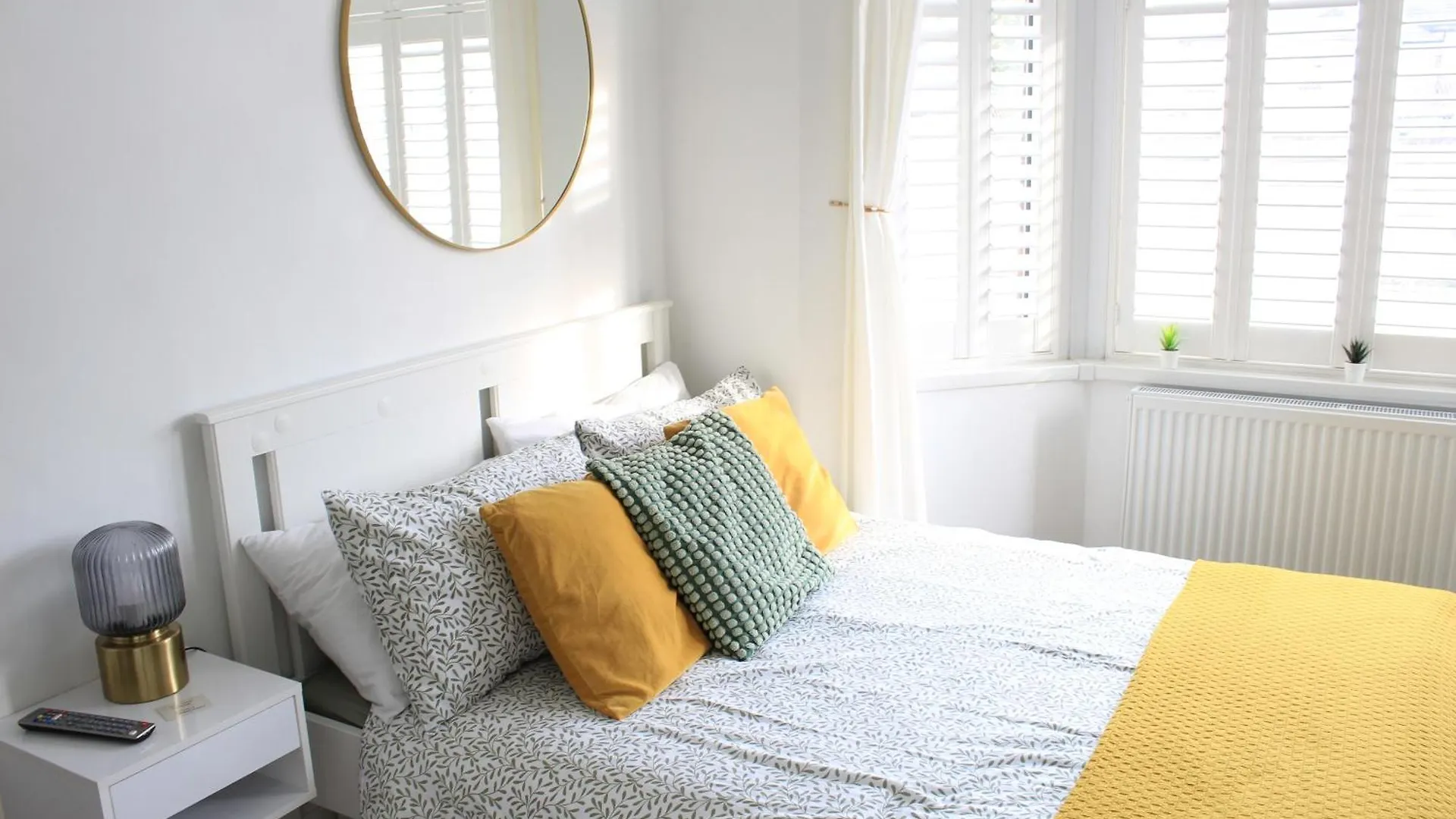 Homestay Private Toilet, 15 Min To Central London